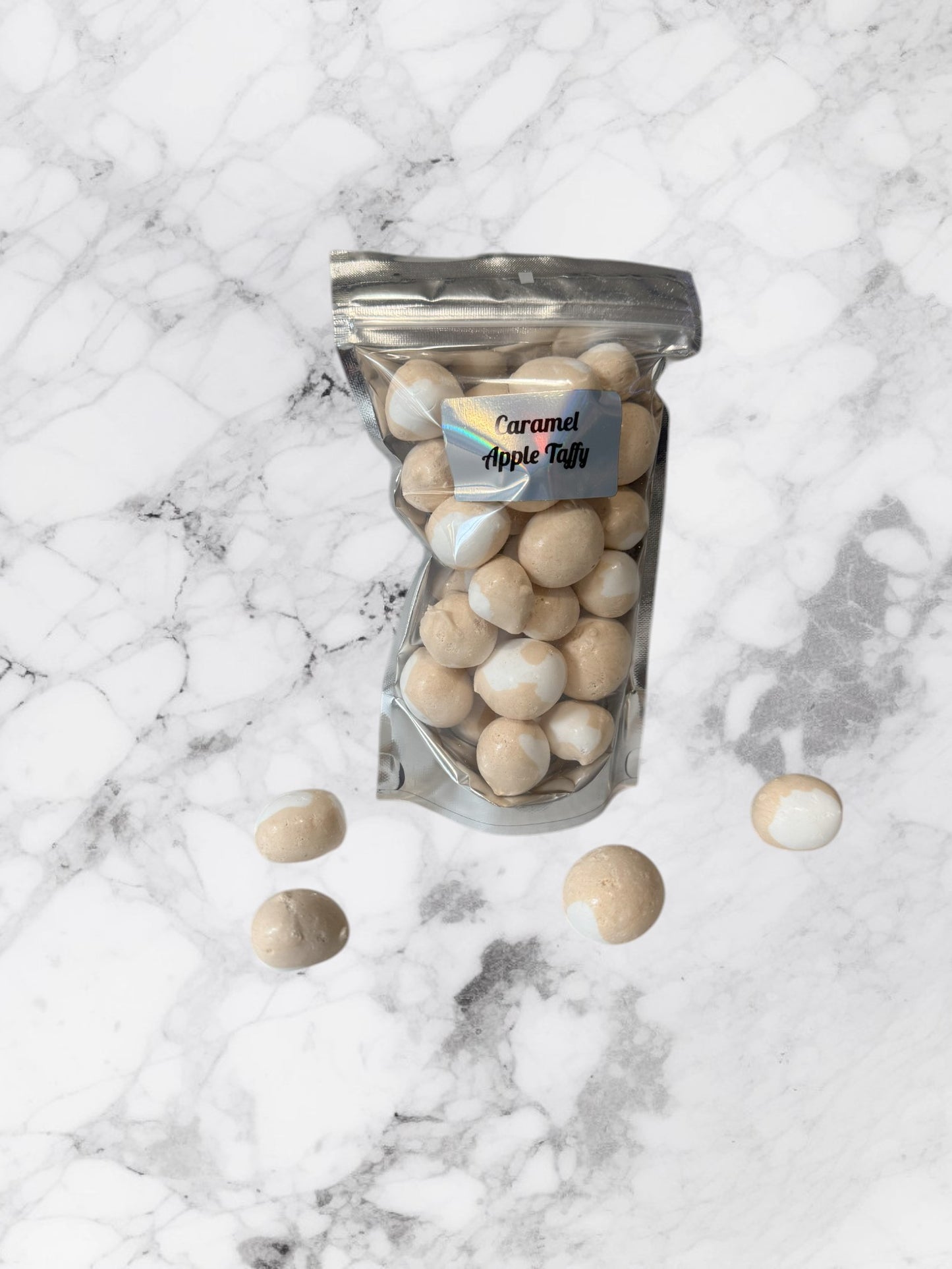 Freeze-Dried Caramel Apple Taffy – Crispy, Crunchy, & Bursting with Fall Flavor!