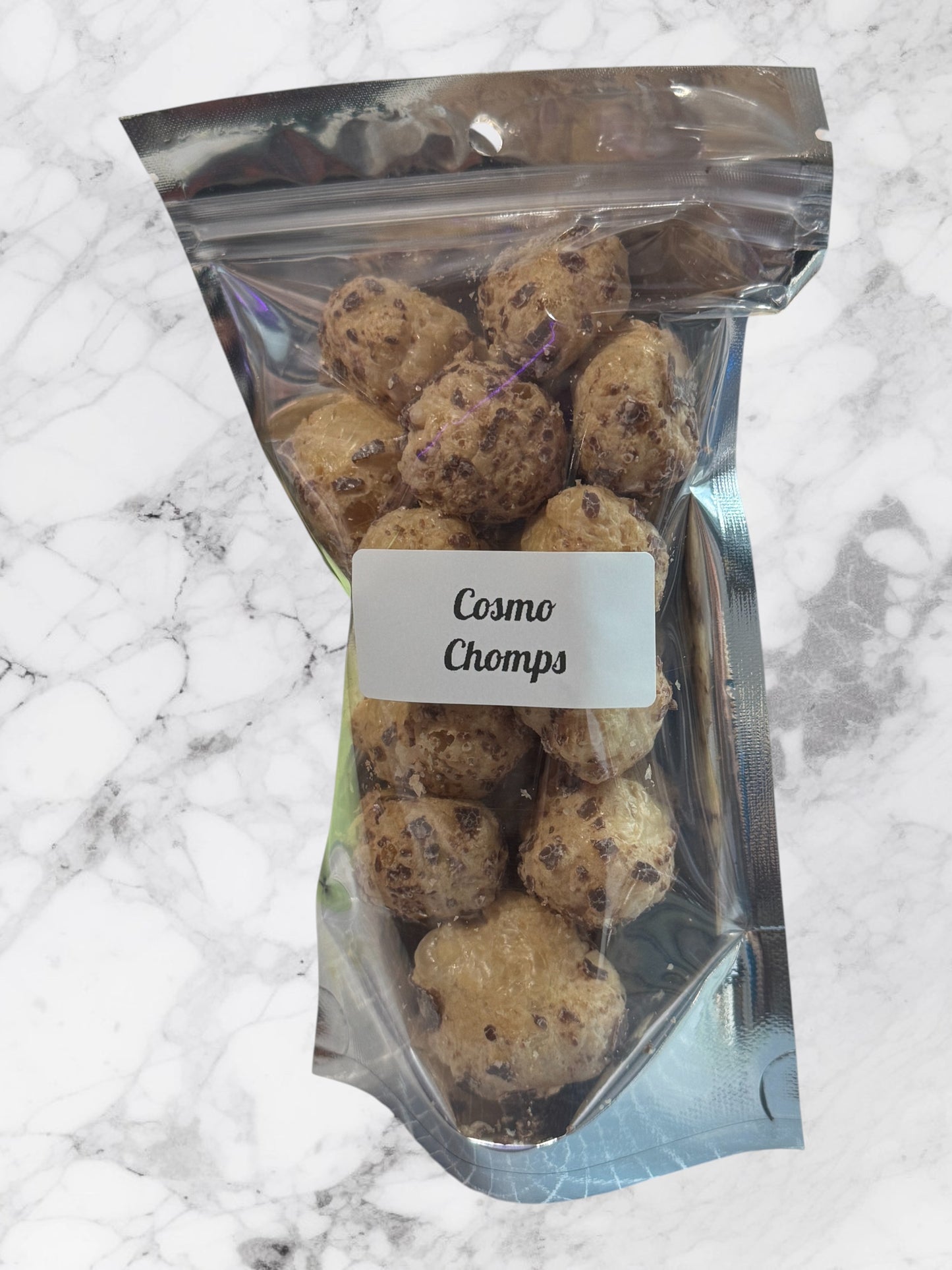 Cosmo Chomps